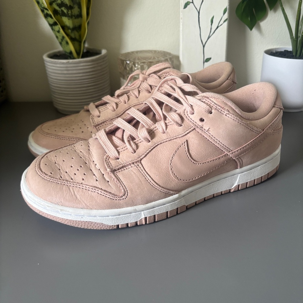 Nike dunk Women's Blush Pink Casual Lace-Up Sneakers - Picture 2 of 4